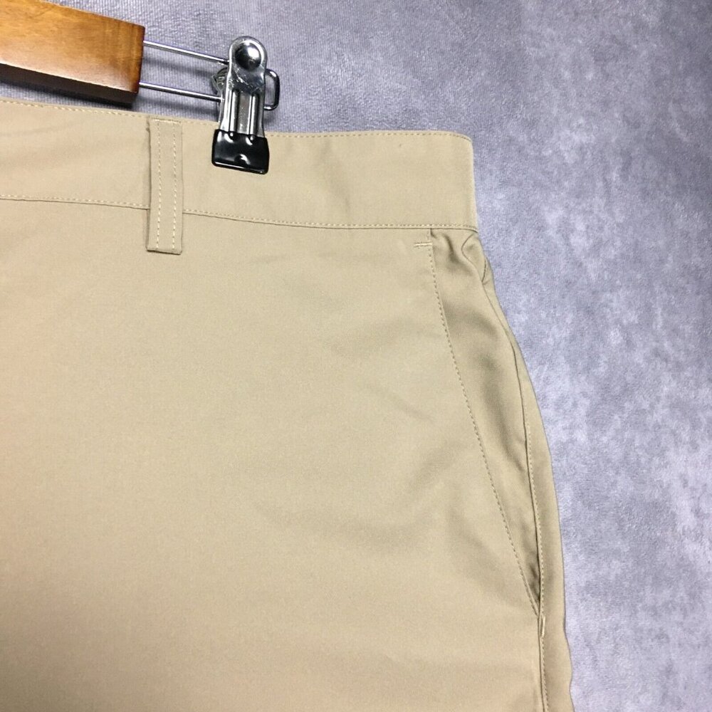 Adidas Mens ClimaLite Shorts size 42 Light Brown Tan Flat Front Lightweight Poly - Picture 13 of 13